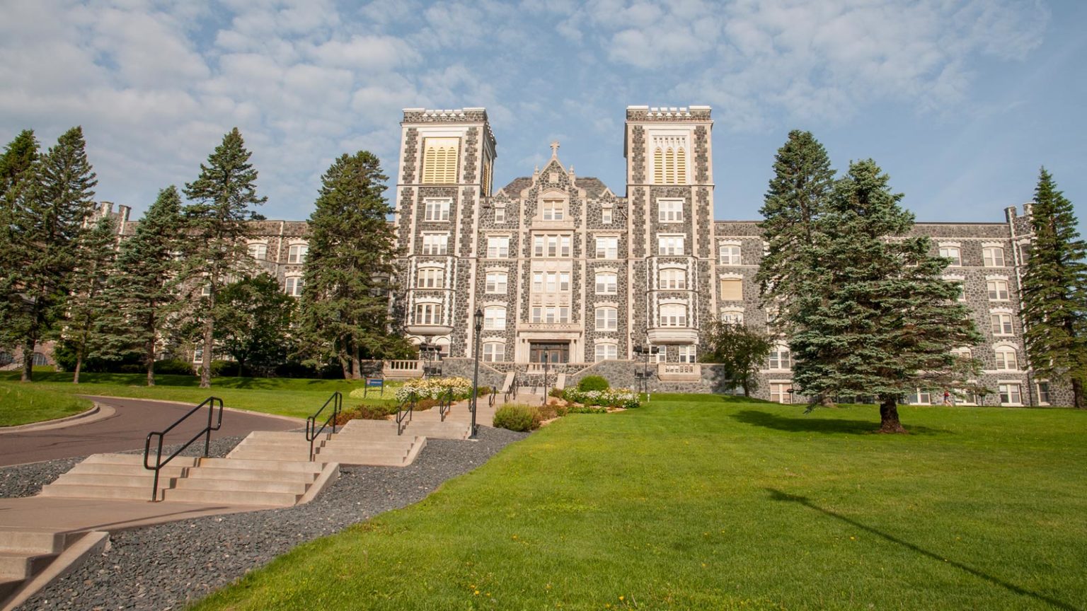 College Of Saint Scholastica